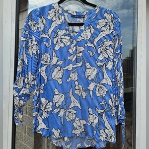 Apt. 9 Blue and White Floral Blouse - Size S